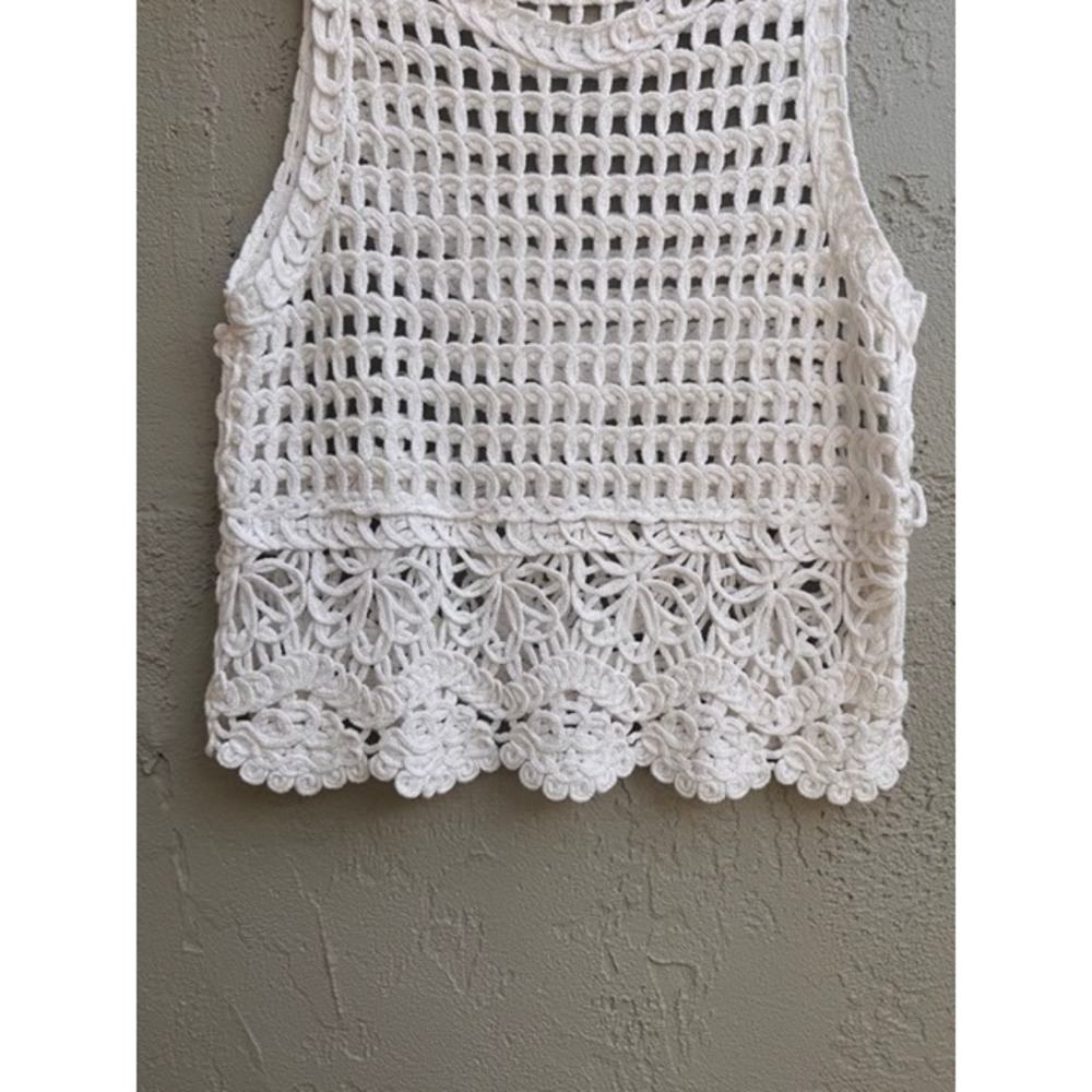 Ultra Pink Womens White Crochet Sleeveless Top LARGE Boho Lace Scalloped Cottage - Picture 5 of 9